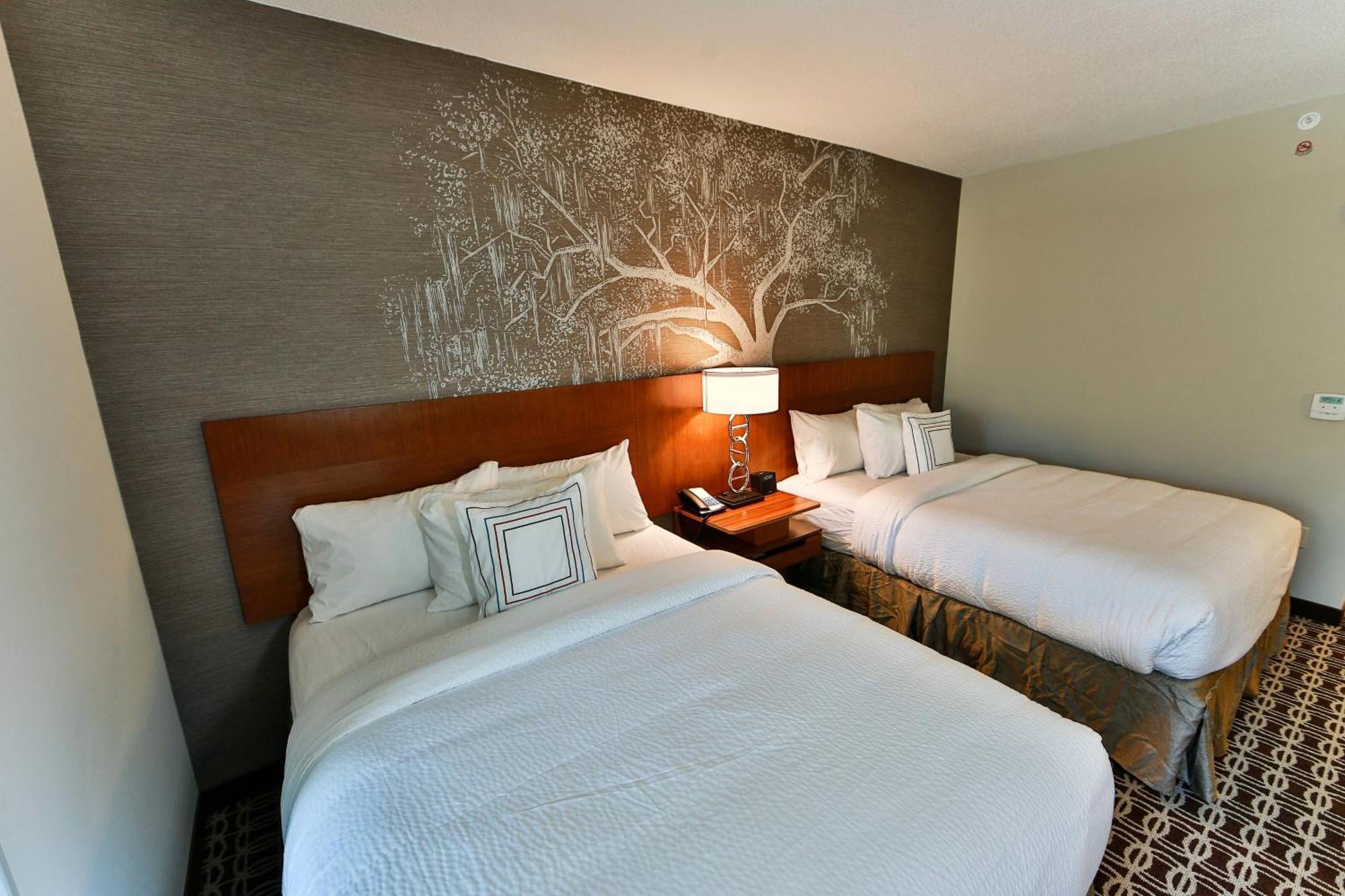 Fairfield Inn & Suites By Marriott Savannah Midtown Extérieur photo