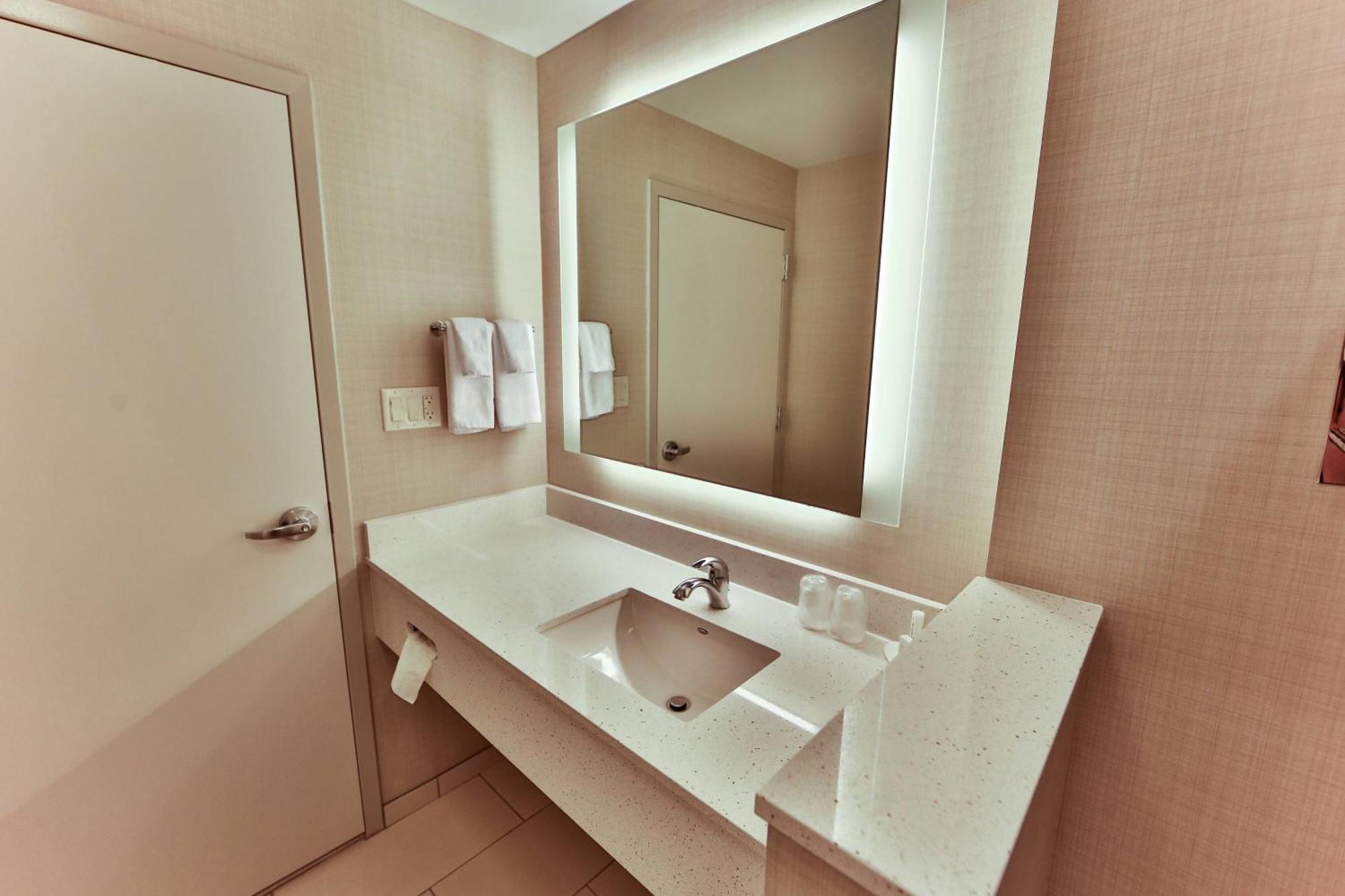 Fairfield Inn & Suites By Marriott Savannah Midtown Extérieur photo